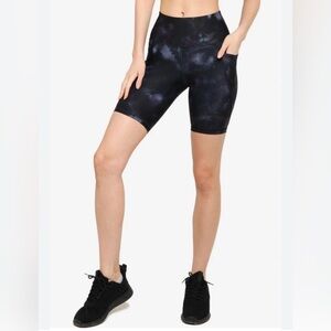 Old Navy Women's Black Tie-Dye Shorts